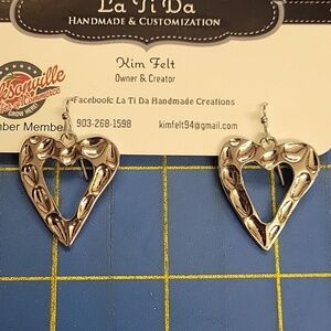 Silver Tone Hammered Heart Dangle 1" Earrings